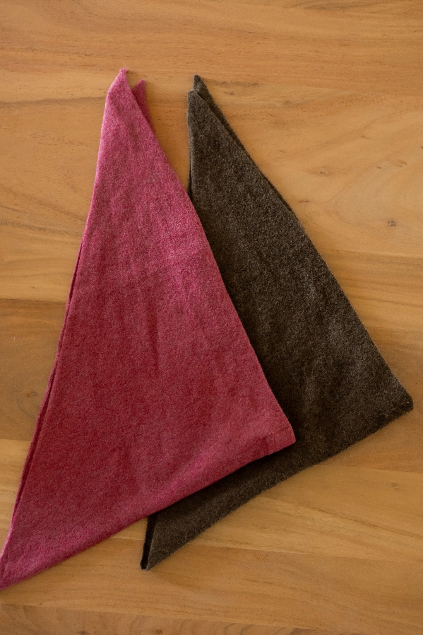 ECHARPE TRIANGLE CHOCOLAT