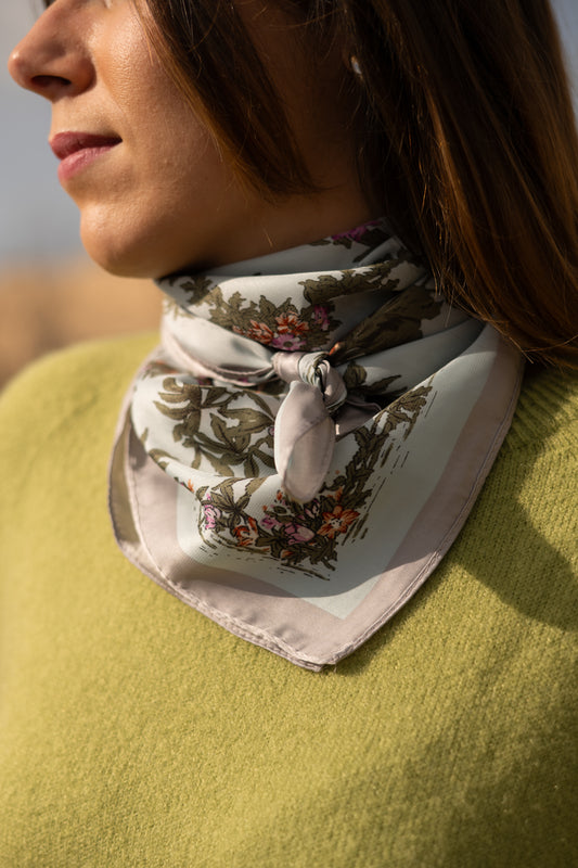 FLOWER SCARF